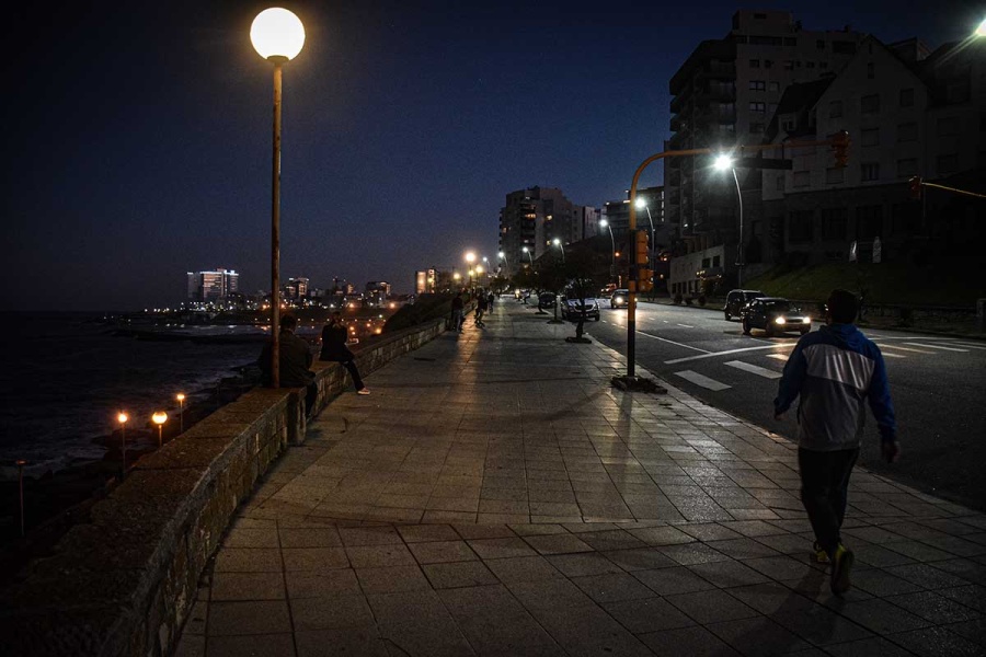 En Mar del Plata, una mujer se fue a dormir después del brindis y el marido la acuchilló