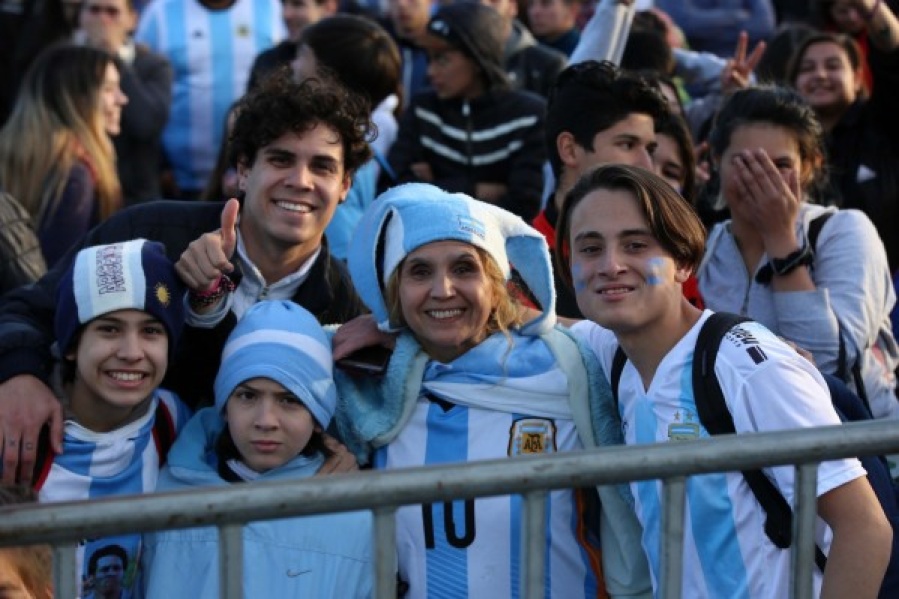 Fan Fest en Plaza Moreno: arrancará con el partido inaugural del Mundial Sub-20 con comidas típicas de los países que jueguen