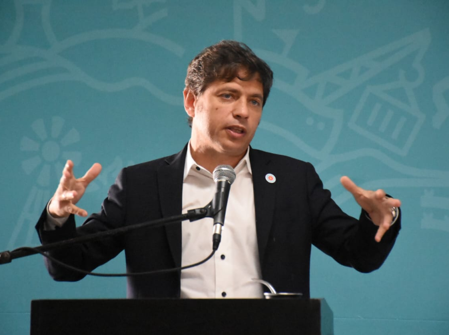 Kicillof lanzó en el Hospital de Niños de La Plata un portal digital para evitar las filas eternas de madrugada por un turno