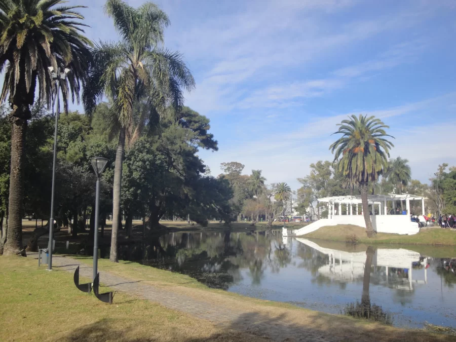 Andaban armados por Parque Saavedra y quedaron detenidos: uno de ellos trató de descartar un revólver