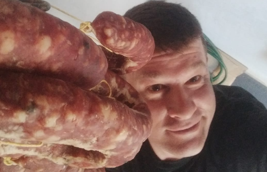 Trabajó 25 años como vidriero en La Plata, entendió que ”su esfuerzo era al pedo” y ahora está enamorado de los salamines