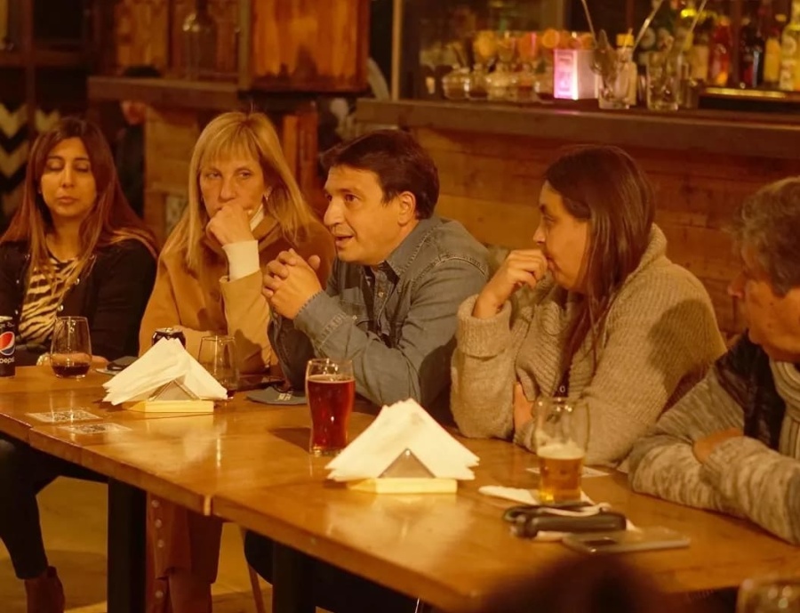 Jazmín se reunió con jóvenes de La Plata y abordaron las proyectos del randazzismo en materia laboral y de alquileres