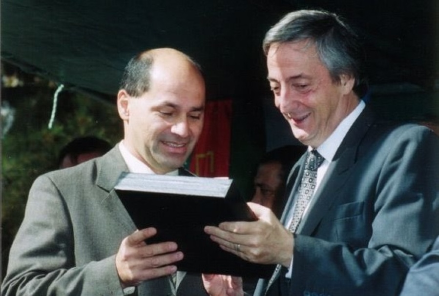 La foto y el recuerdo de Mario Secco a 13 años de la muerte de Néstor Kirchner: ”Con su empuje, pusimos de pie a Ensenada”