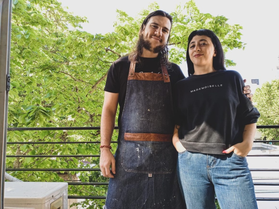 Son novios, se les encareció su departamento de Plaza Paso y por eso ahora son ”focacceros”: ”Tratamos de inspirar al resto”
