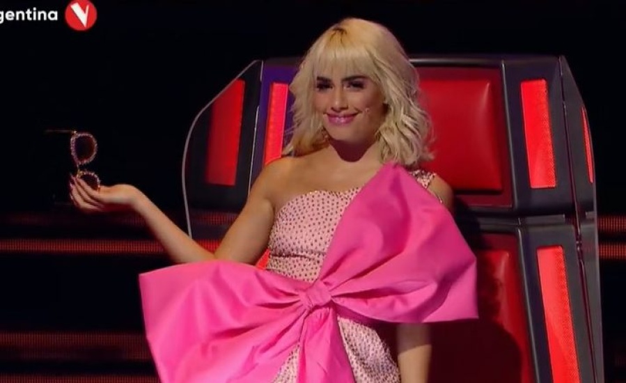 Lali le propuso matrimonio a una participante de La Voz: ”Nos casamos en marzo”