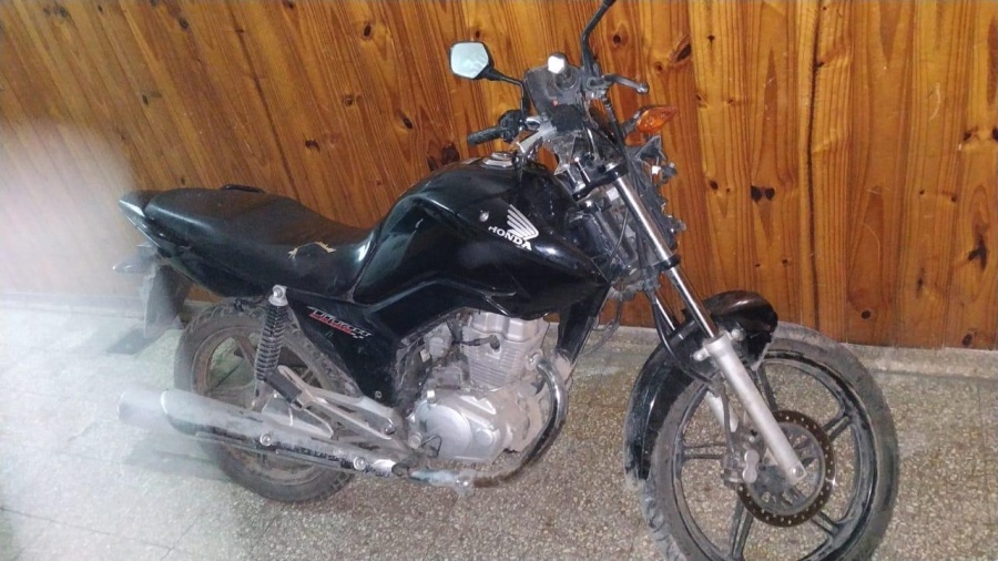 Robó una moto a mano armada en La Plata y en un intento de huida se generó una persecución