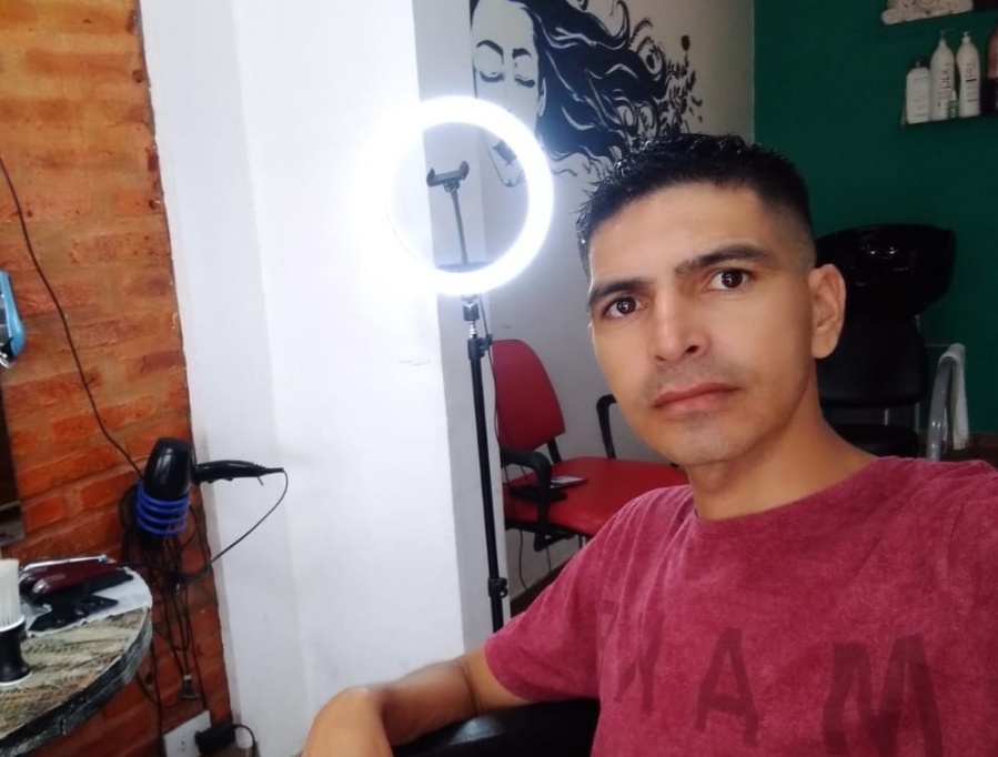 Un viaje solidario en 1986 y un fugaz romance que le cambiará la vida: un platense es buscado ahora por su hijo chaqueño