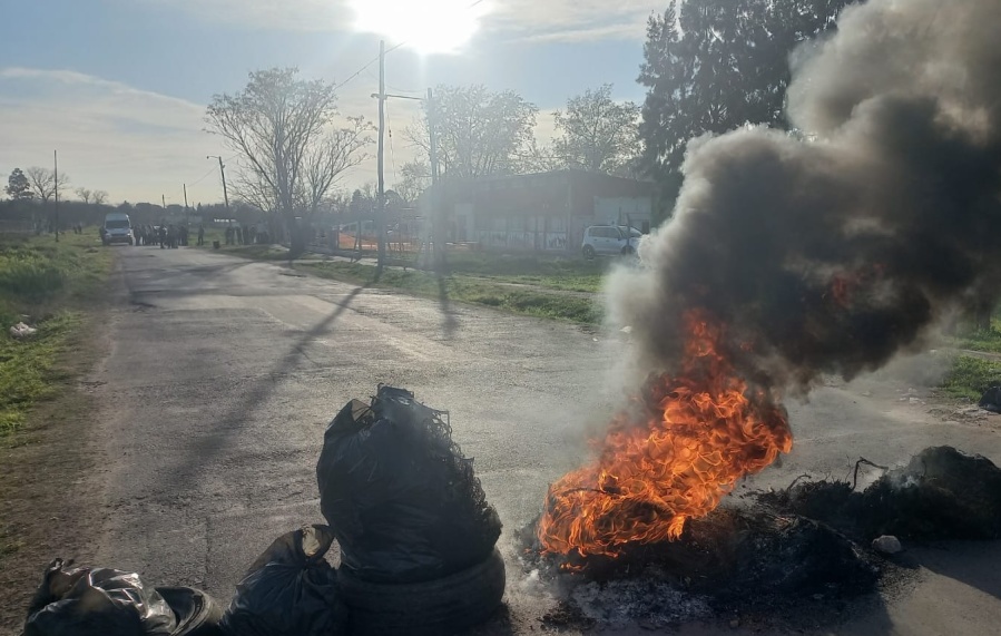 Fuerte polémica por la relocalización de familias a 158 y 46: el municipio va a la Justicia para frenar la medida