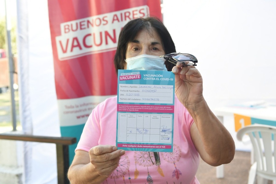 Axel Kicillof anunció que habrá vacunación libre de segundas dosis para los mayores de 60 años