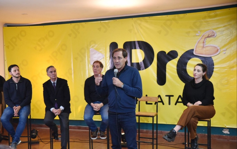 Garro festejó los 15 años de la Juventud PRO La Plata: ”Tienen el desafío de transformar la historia y liderar el futuro”
