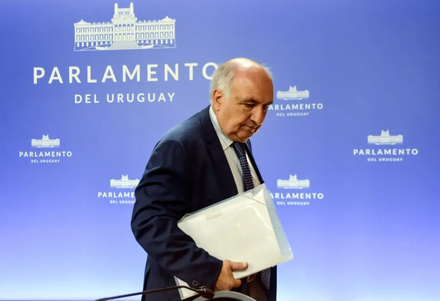 Brutales definiciones de un senador uruguayo sobre la homosexualidad y las personas trans: ”Yo me puedo creer mujer o Batman”