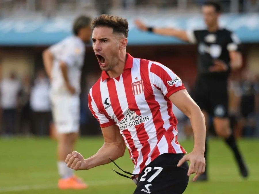 Alario se impregnó el adn Pincha : ”No claudicar y vestir esta camiseta es un privilegio”     