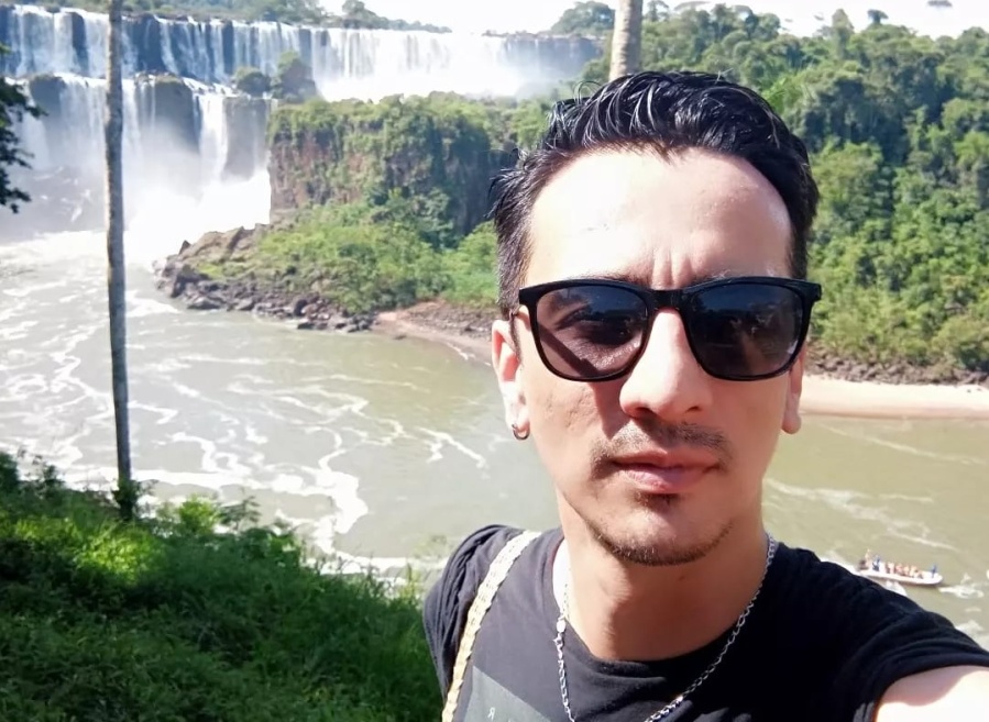 Vino de Colombia a La Plata por tierra y sin dinero, bailó en 8 y 50, colapsó y salió de una internación: ”Nunca lo imaginé”