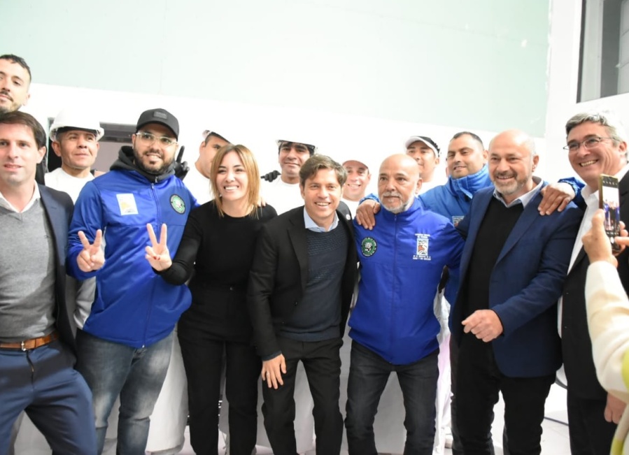 ”Del productor al consumidor; del pueblo al pueblo”: Kicillof y Secco inauguraron el Mercado de Ensenada ”anti-inflación”