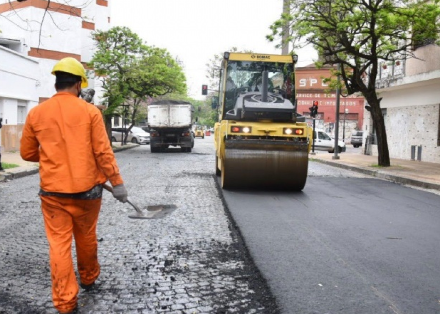 Se aprobó el nuevo plan sobre el adoquinado en La Plata: siete zonas protegidas y escudo legal anti-amparos