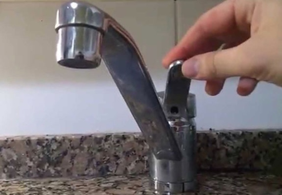 En un sector de Los Hornos afirmaron que ya llevan 7 días sin agua y pidieron la colocación de un tanque