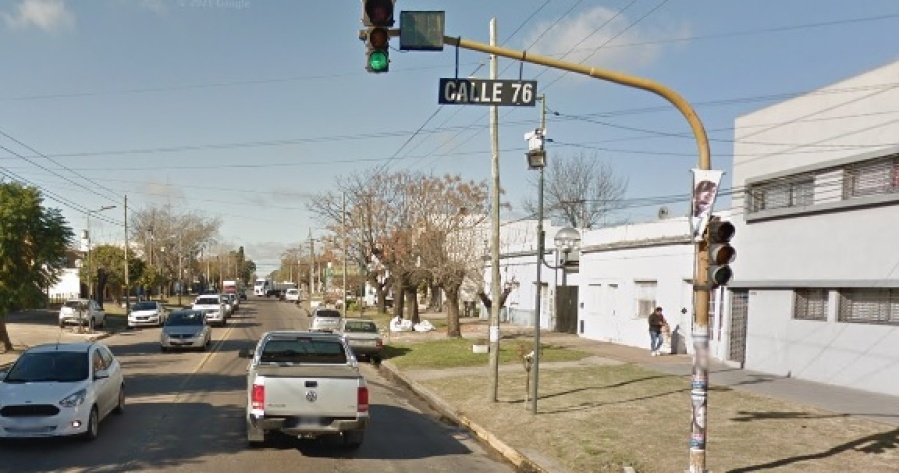 Vecinos de Villa Elvira piden más controles a los vehículos en 120 y 76