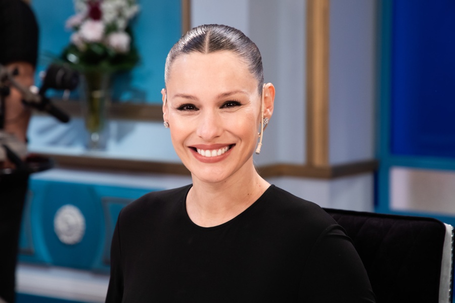 Pampita dio detalles sobre su reality: ”Filmamos desde la búsqueda de Ana”