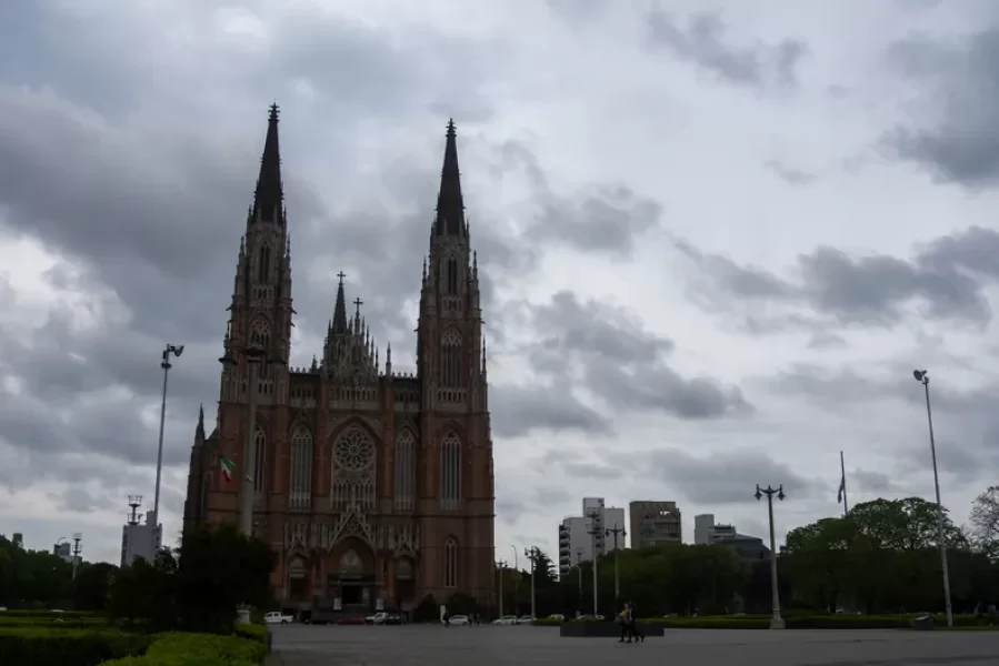 Cómo seguirá el tiempo en La Plata: ¿continúan las lluvias ?