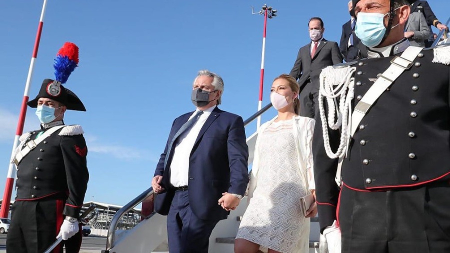 Alberto Fernández llegó a Roma para participar de la cumbre del G20 y busca avanzar en la negociación con el FMI