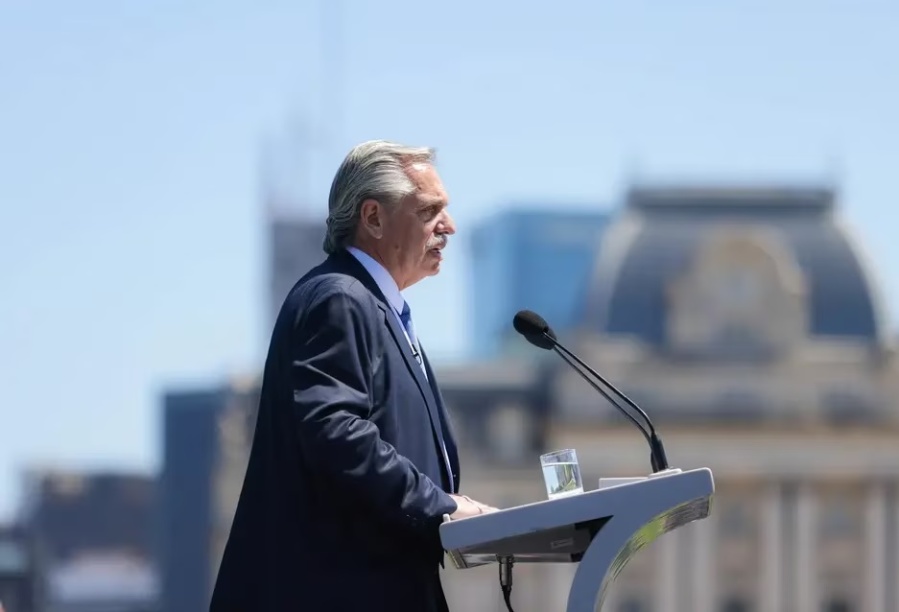 Alberto Fernández descartó una suma fija para los trabajadores por decreto: ”Se tergiversarían todas las escalas”