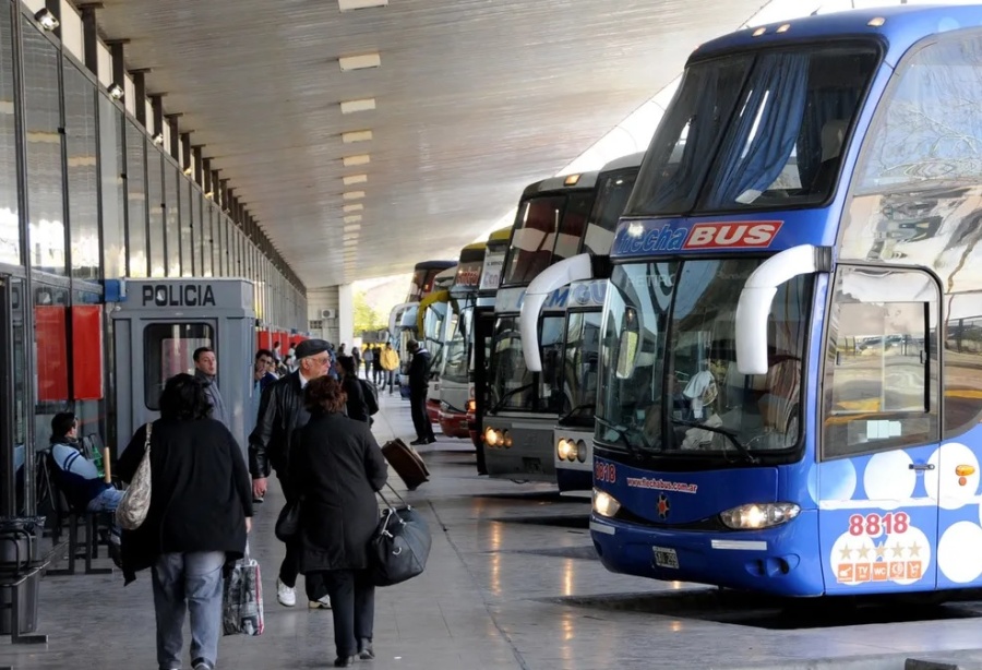 La Justicia ordenó a las empresas de colectivos a cumplir con la entrega de pasajes para las personas con discapacidad