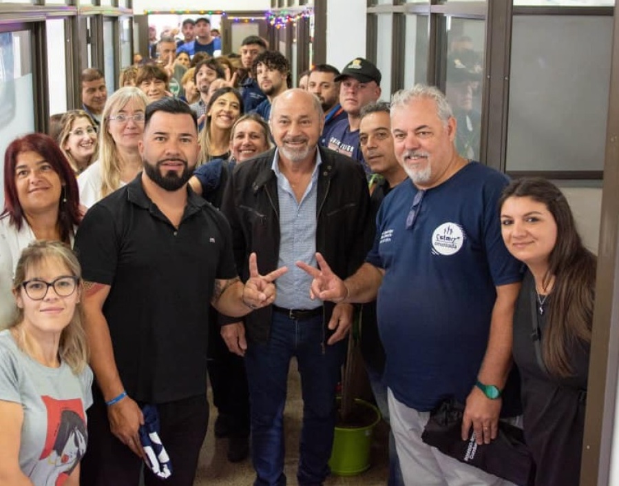 Secco anunció un aumento salarial del 55% para los municipales de Ensenada y se pagará el 26 de enero