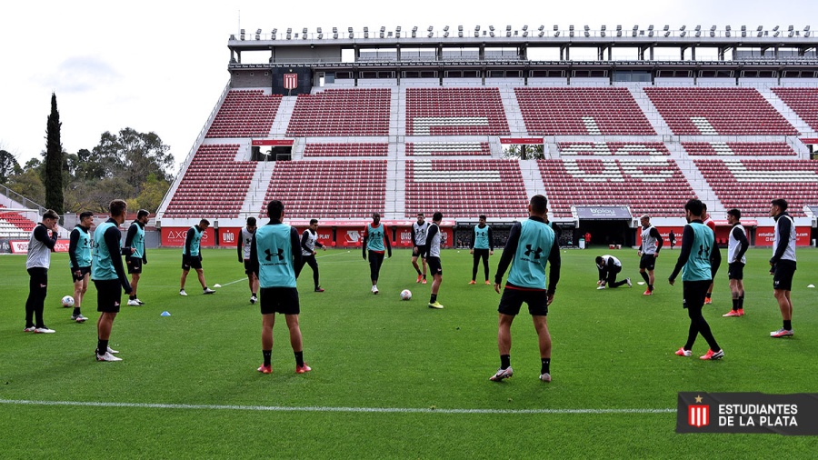 Estudiantes trabajará por la tarde y Zielinski buscará el reemplazante de ”Corcho” Rodríguez