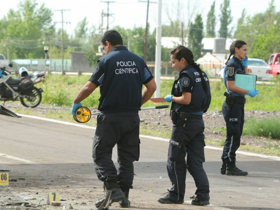 Falleció luego de dar a luz en su casa pero luego encontraron al bebé muerto en el lavarropas