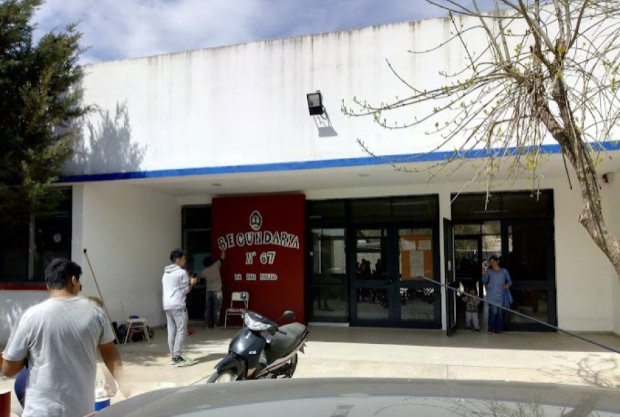 Insólita situación en un colegio de Villa Elisa: 11 chicos repitieron y se quedaron sin cupo