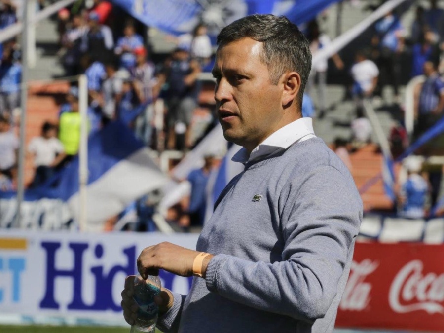 Flores admitió que Unión mereció ganar e intentó explicar el insólito cambio de Junior Moreno