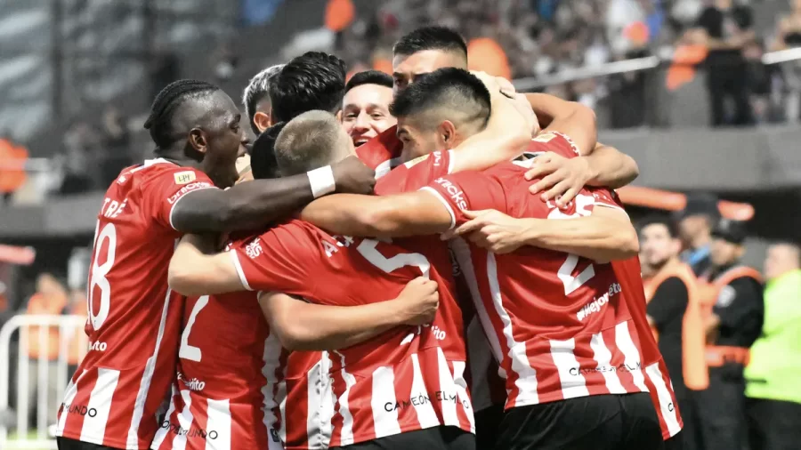 Un regreso recargado: ¿Cómo será la agenda de Estudiantes entre el reinicio de la Liga y la Copa Argentina? 