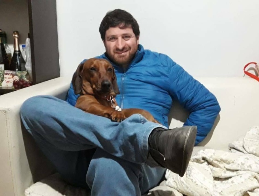 El “hotel 5 estrellas” para los perros de La Plata, la apuesta de un remador que vive en Villa Elvira: ”No es para lucrar”