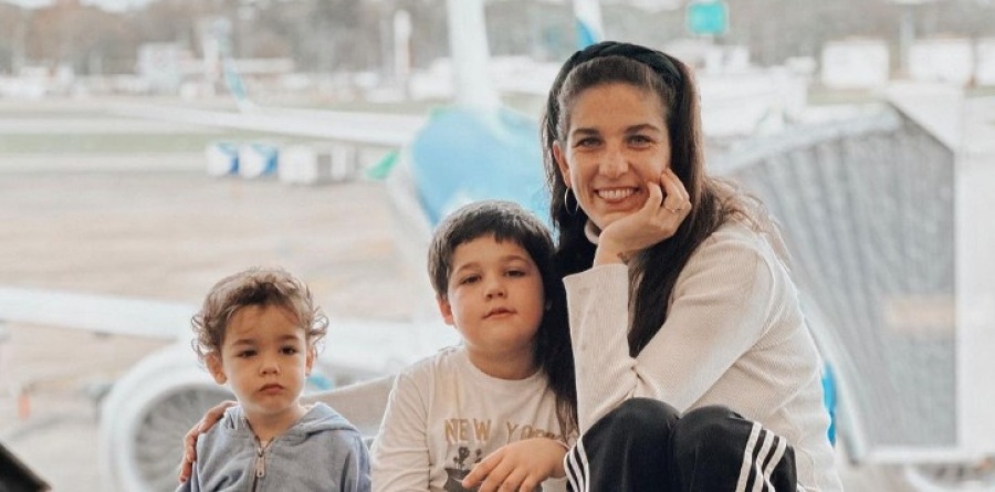 Una seguidora criticó a Juana Repetto por festejar ”Halloween” y la actriz le contestó: ”Yo le dejo creer a mi hijo...”