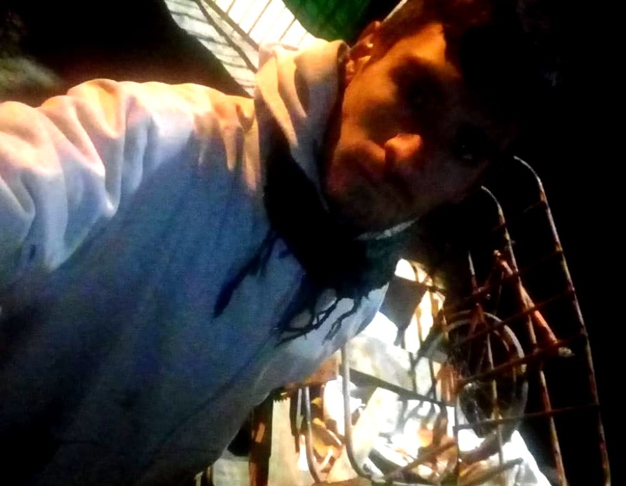 ”Cierro los ojos…”: trabajó desde los 11 años, ”perdió” la rodilla, nadie lo contrata en La Plata e increíblemente no afloja