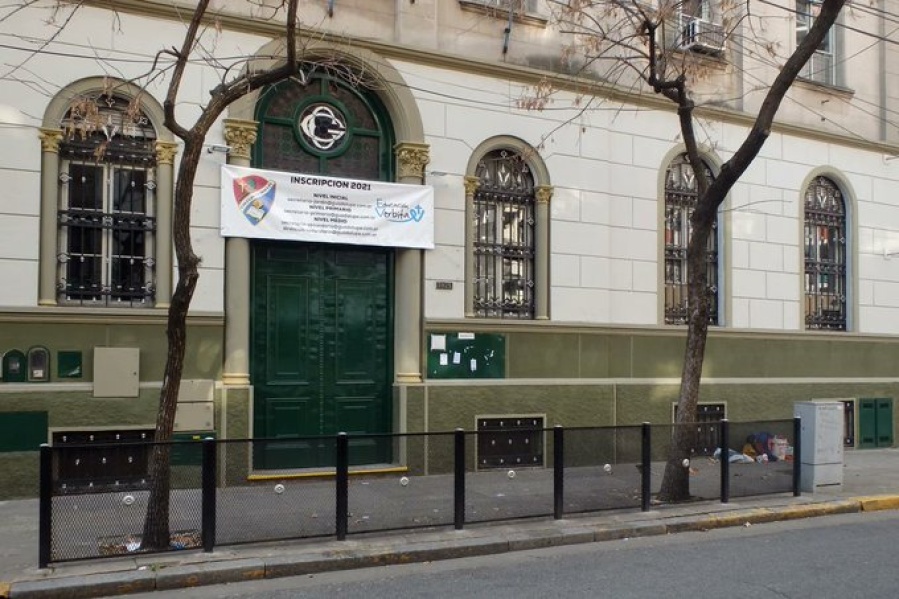 Otro pánico en un colegio: Hay tres alumnos con quemaduras por la explosión de un experimento