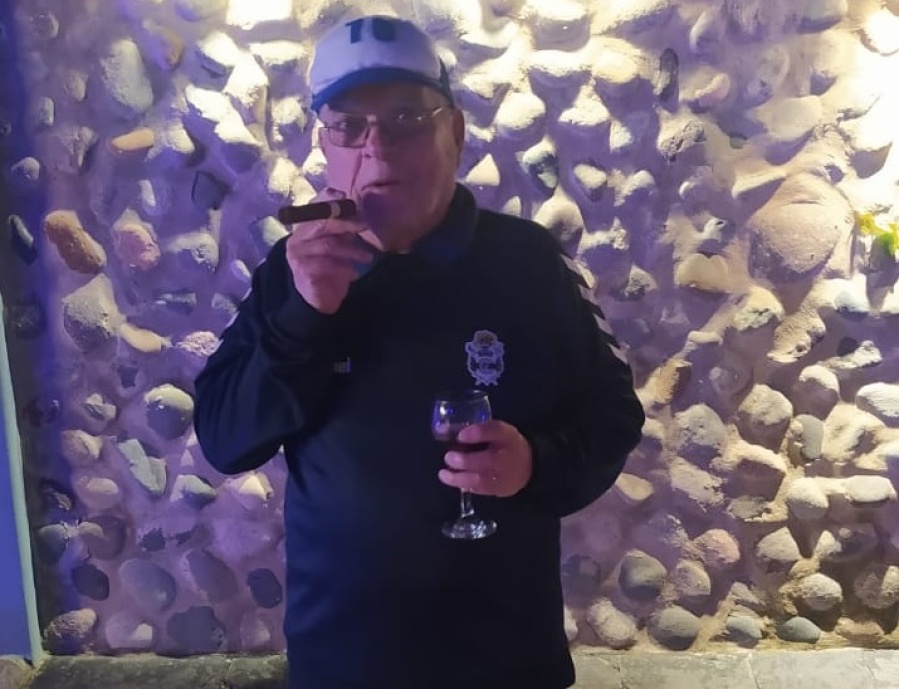 ”Nos matamos de risa”: fue a una fiesta de disfraces, se vistió de Maradona y se destapó una linda historia tripera