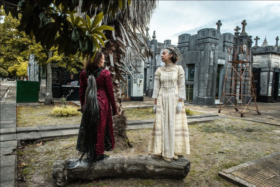 Presentan ”Pequeño gran muerto”, la obra teatral que se desarrollará en el Cementerio platense