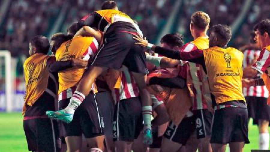 ¿Estudiantes empieza a despedirse de su gran figura?