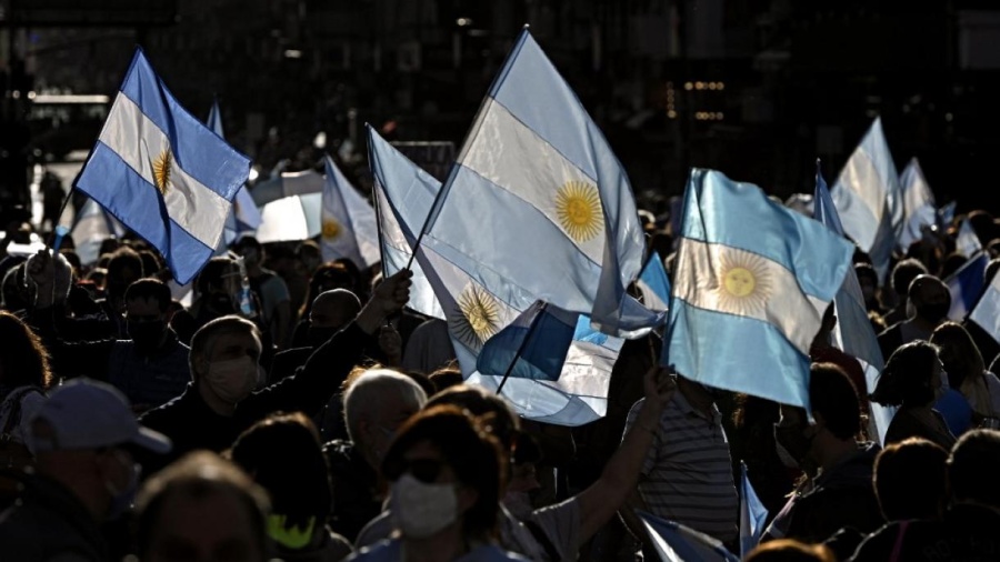 Un vecino platense propone organizar una gran cruzada ”con banderas argentinas y mucho ruido” para pedir mayor seguridad