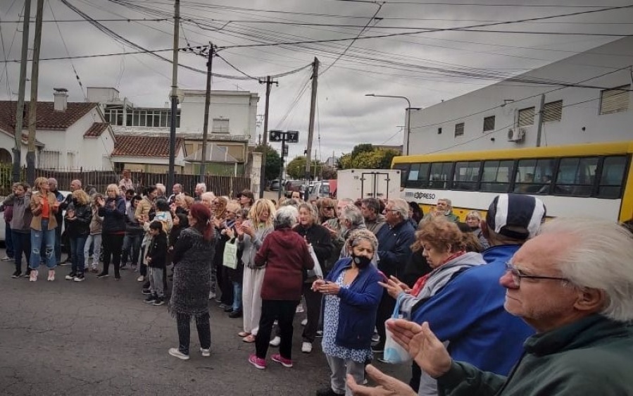 Por falta de agua, cortaron 7 y 78