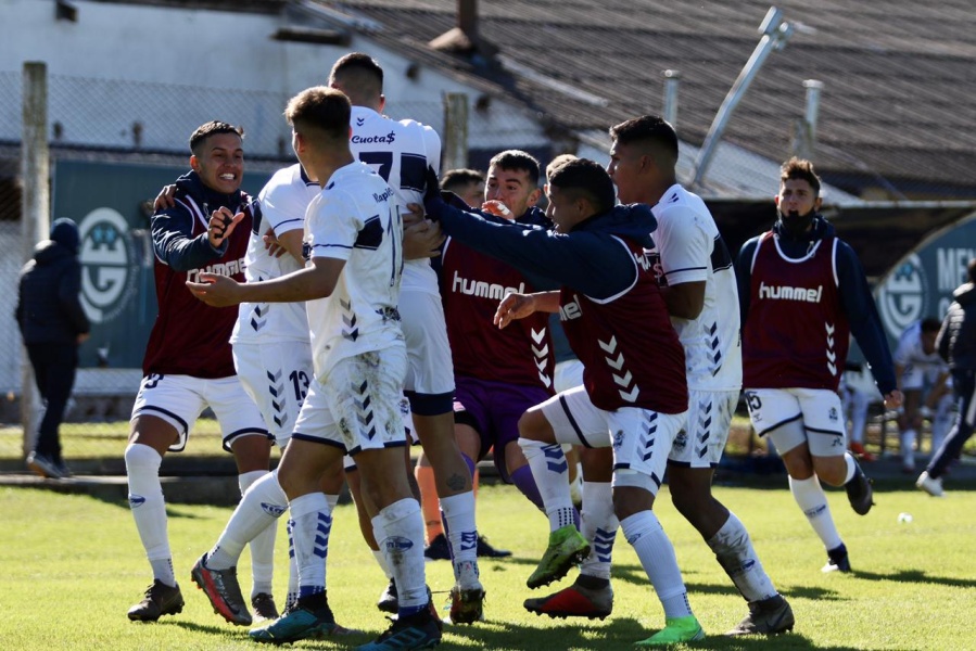 En un vibrante partido la reserva del Lobo derrotó a Central