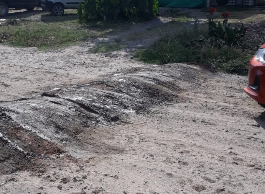 Polémica en Los Hornos por las lomas de burro ”caseras”: ”Después no nos quejemos...”