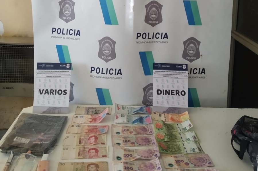 Una mujer acompañada de un menor atacó a otra para robarle en Altos de San Lorenzo