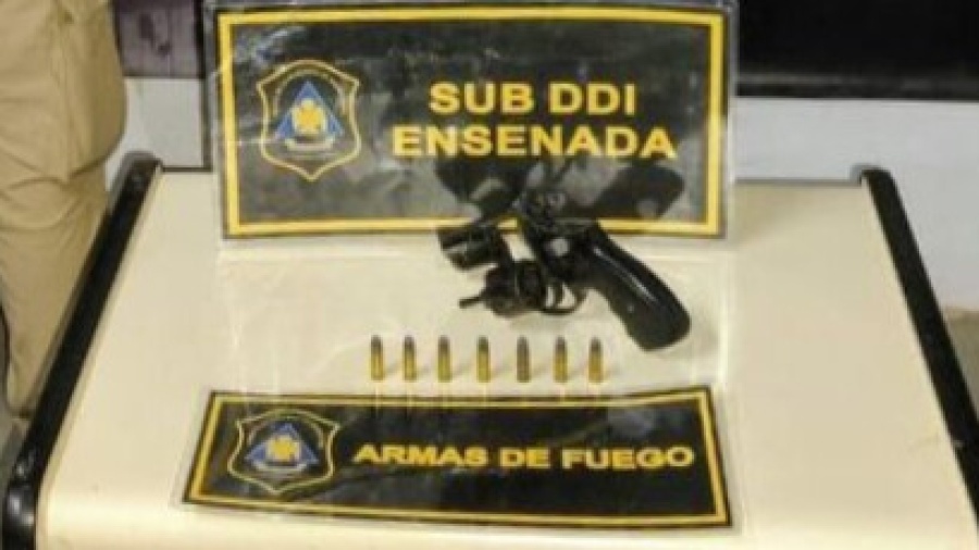 Detuvieron a un hombre armado con más de 15 antecedentes penales en Ensenada