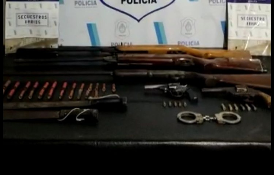 Completamente desquiciado, un hombre disparaba al aire y amenzaba a los vecinos en Berisso