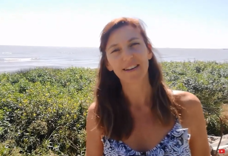 Ovnis, curiosidades y lugares hermosos: una vecina recorre Ensenada con su cámara y cuenta todos sus secretos