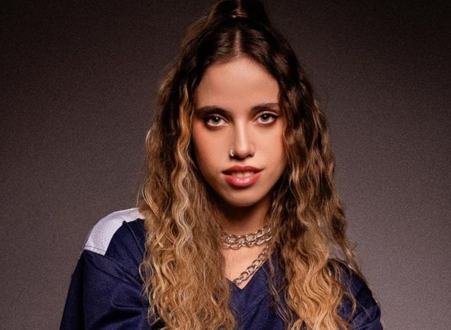 Denisse de Gran Hermano se mostró en microbikini disfrutando del verano