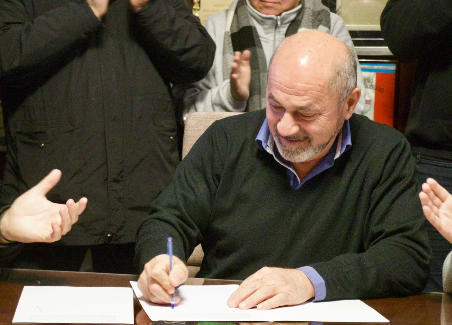 Secco anunció un aumento del 35% para los trabajadores municipales de Ensenada