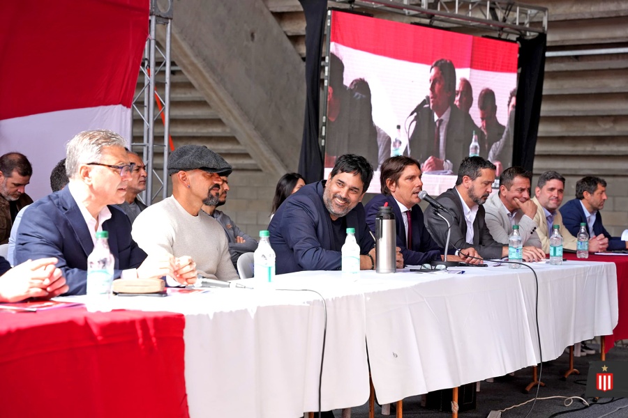 La pícara estrategia de la dirigencia de Estudiantes para que el balance sea positivo